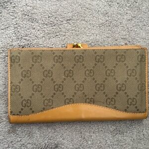 Vintage GUCCI wallet. 90s